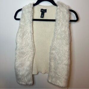 SEDUCTIONS size S white faux fur front vest